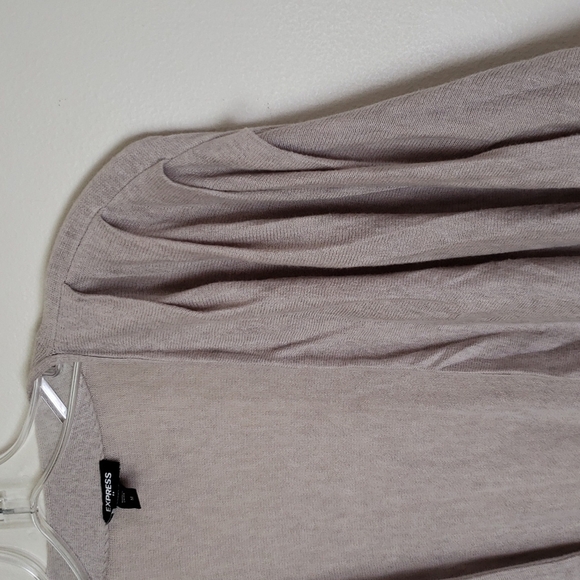 Express pleated shoulder cream gray women's size medium - Picture 2 of 7